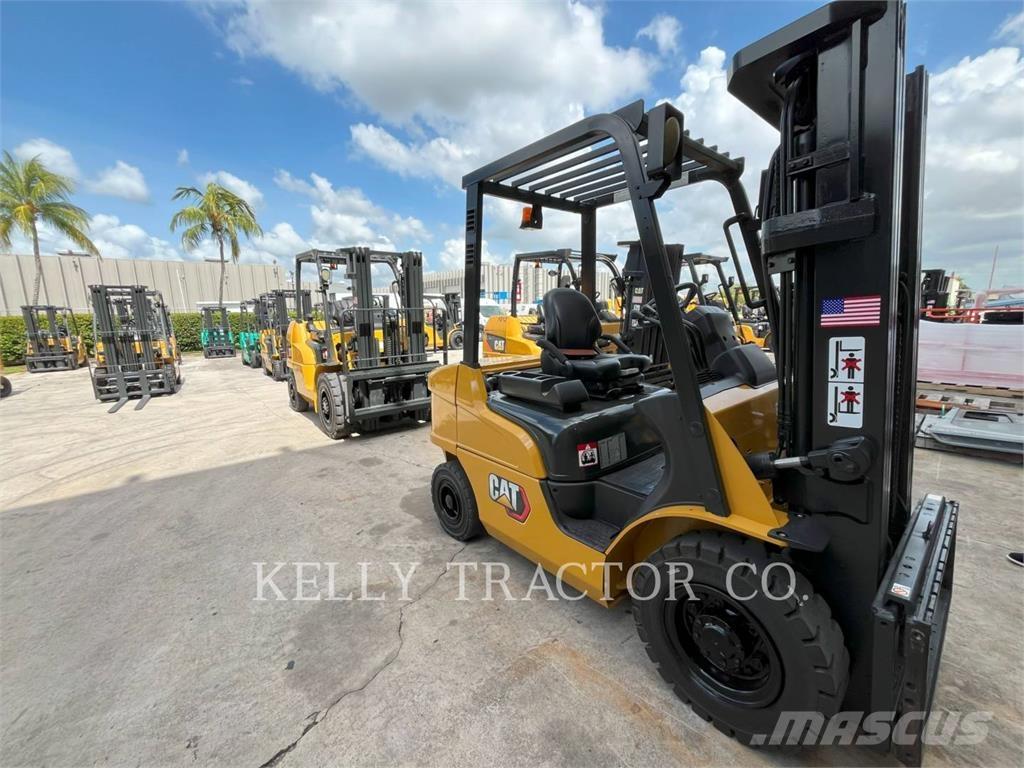 CAT MCFDP25N5-D Diesel trucks