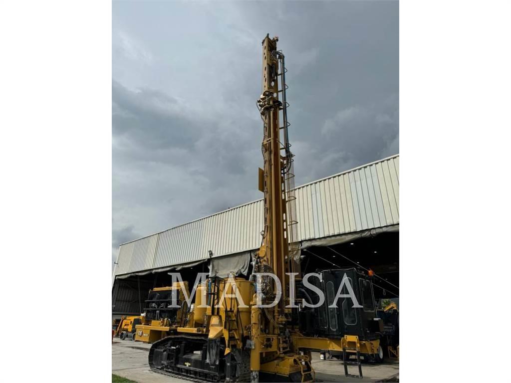 CAT MD6200 Surface drill rigs