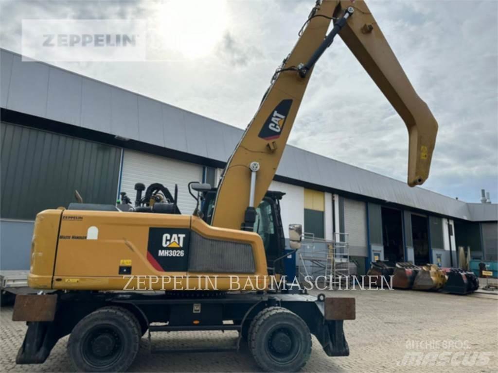 CAT MH3026-06C Demolition excavators