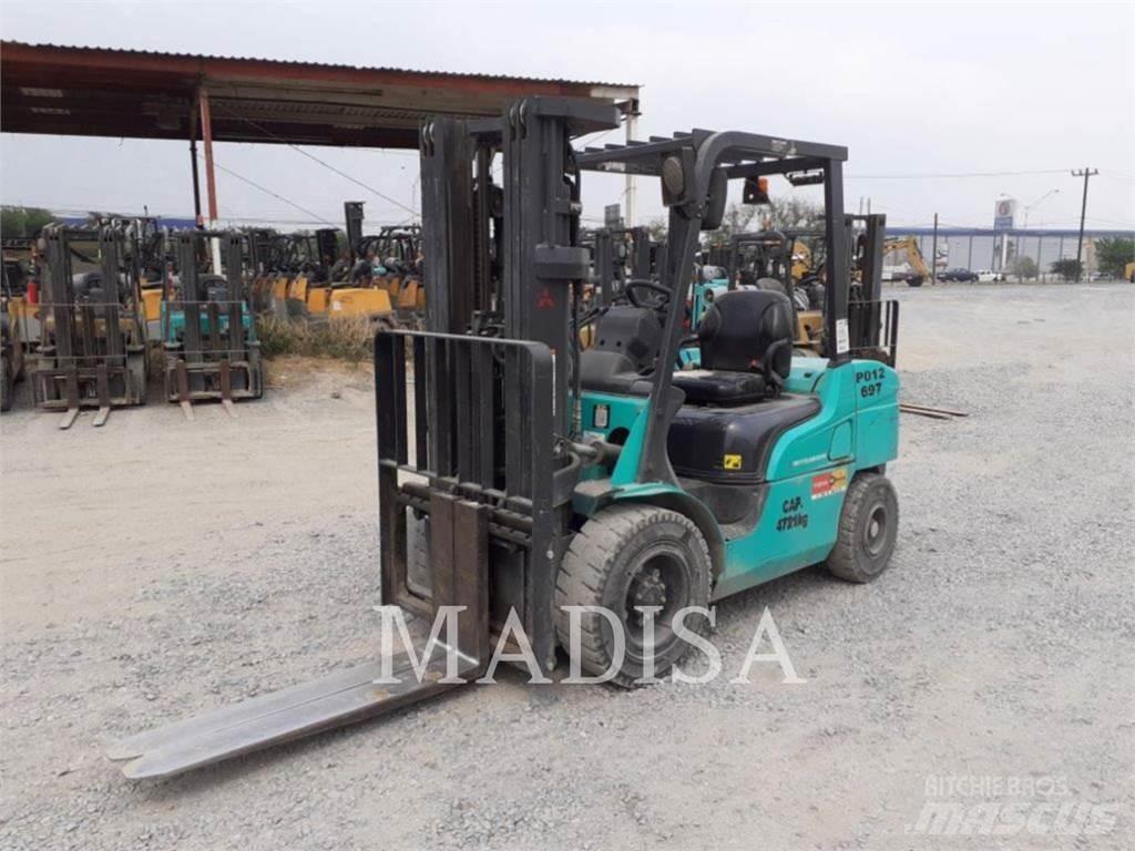 CAT MITSUBISHI FD30NM5 Forklift trucks - others