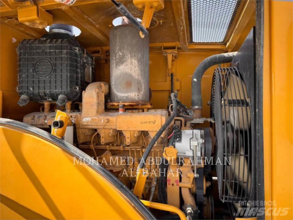 CAT SEM660D Wheel loaders