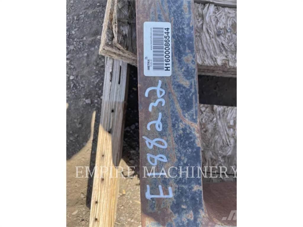 CAT TH TNS60 Forks