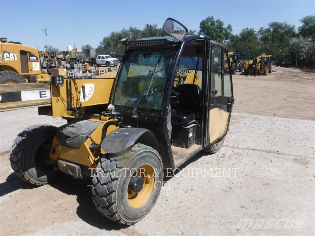 CAT TH255 Telescopic handlers