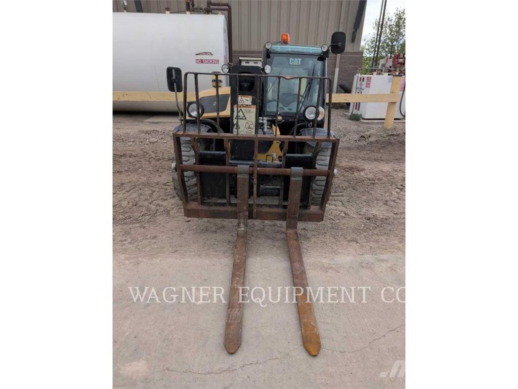 CAT TH255C Telescopic handlers