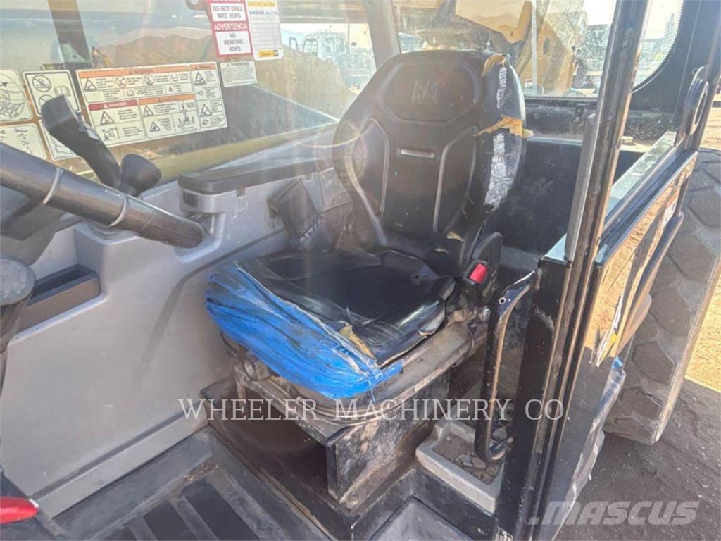 CAT TL1055D OR Telescopic handlers