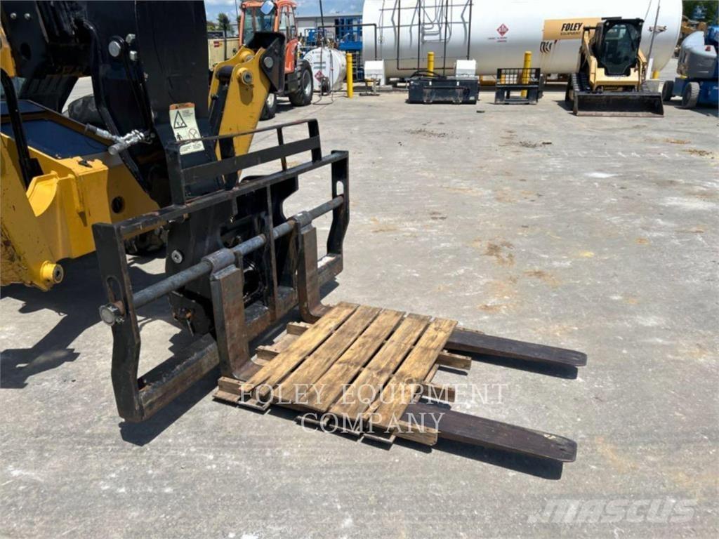 CAT TL1255DC Telescopic handlers