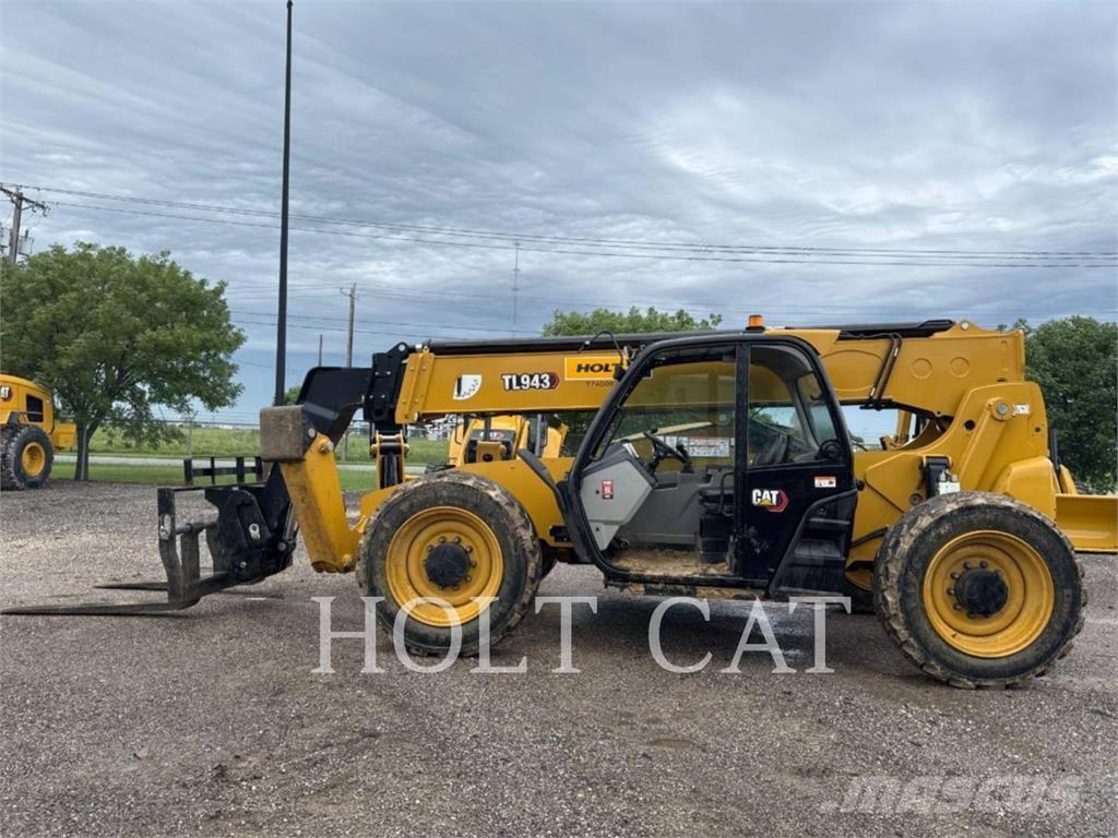 CAT TL943 Telescopic handlers