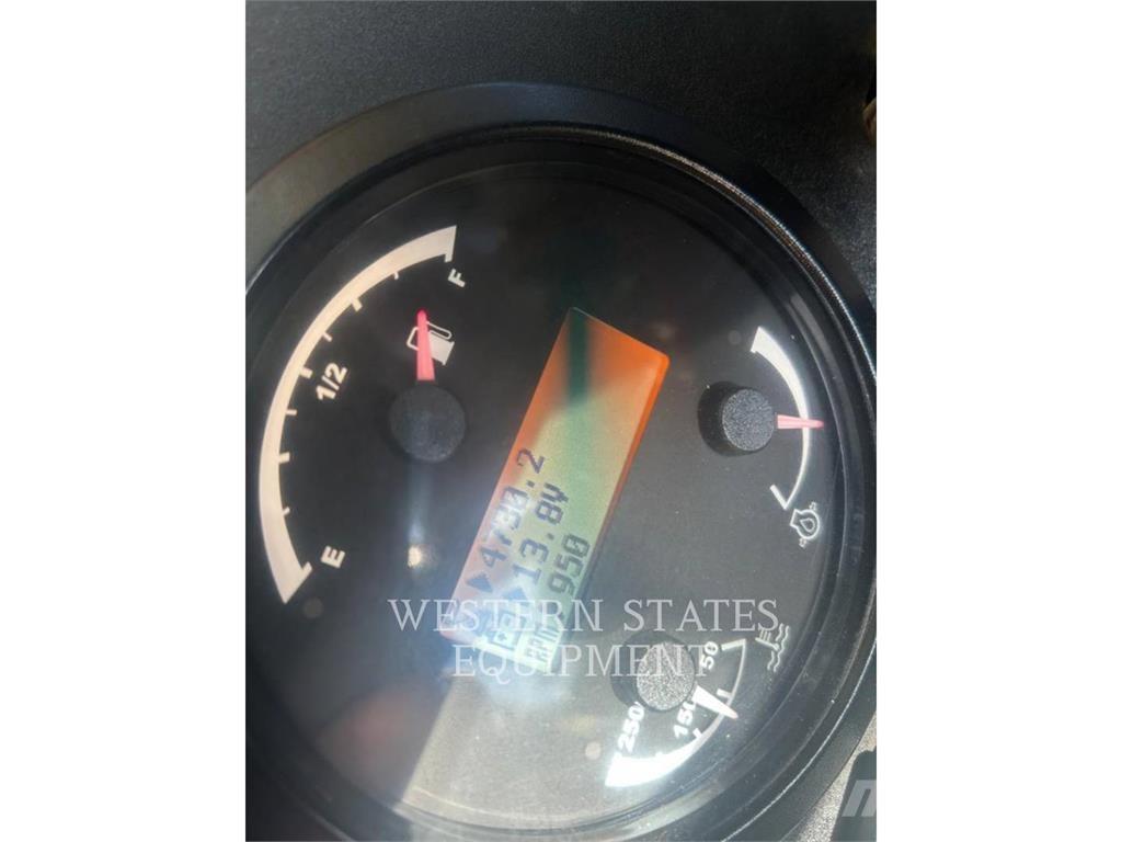 CAT TL943C Telescopic handlers