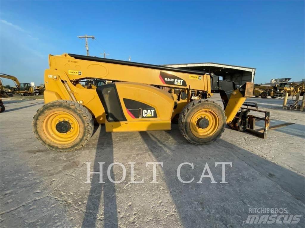 CAT TL943D Telescopic handlers