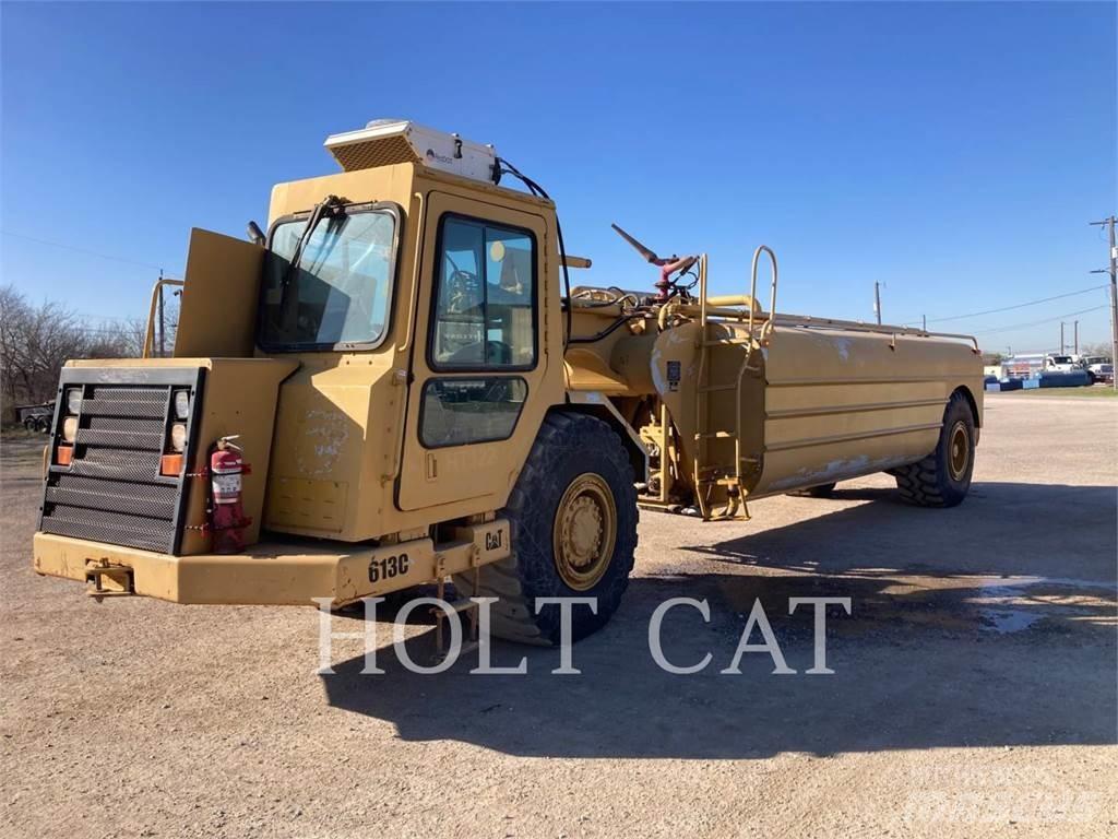 CAT W00 613C Scrapers