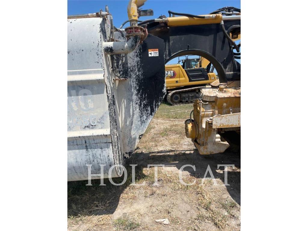 CAT W00 613C Scrapers