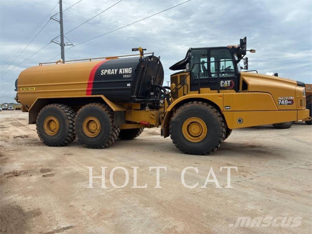 CAT W00 740 Tanker trucks
