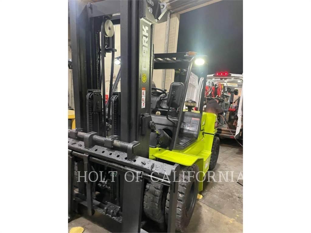 Clark C70D Diesel trucks