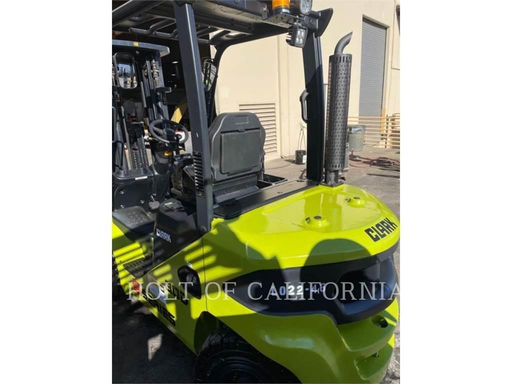 Clark S30D Diesel trucks