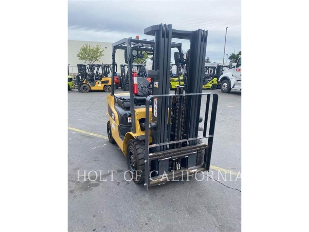Clark S35D Diesel trucks