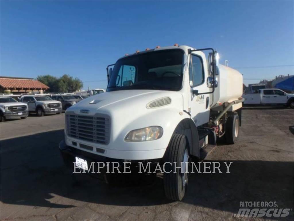 Freightliner 2K WT Tanker trucks