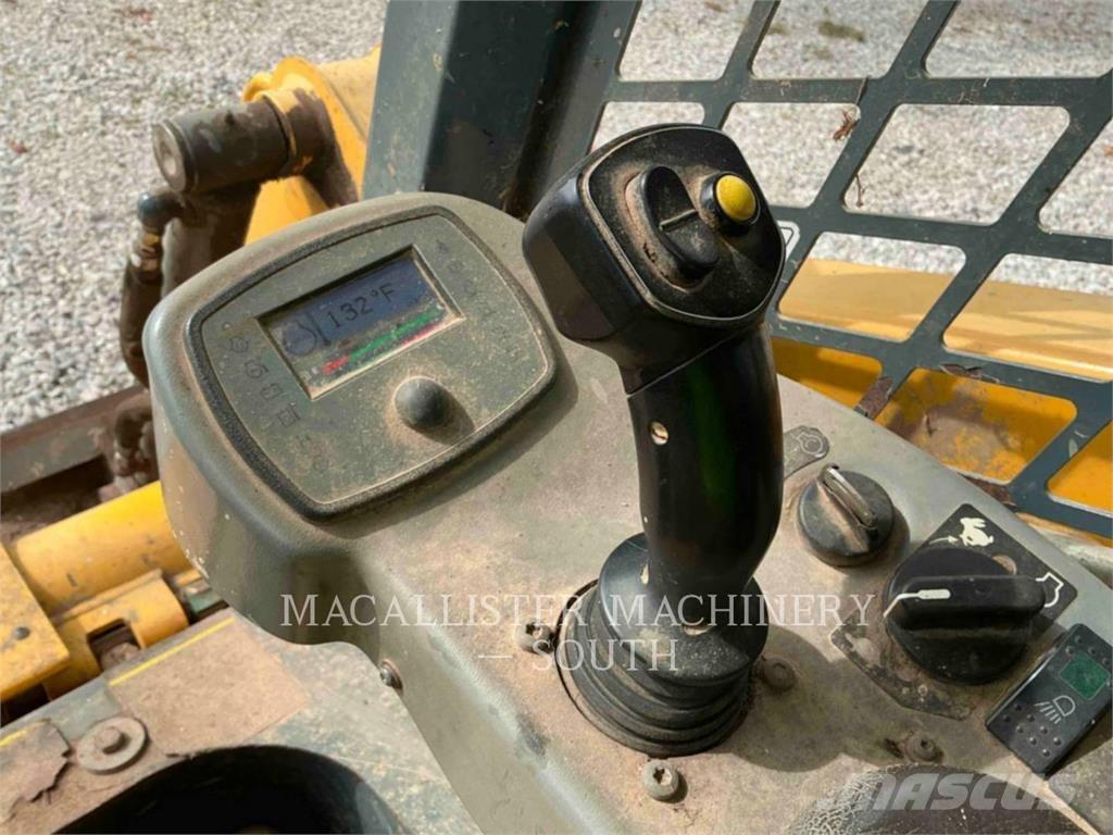 Gehl RT175 Crawler loaders