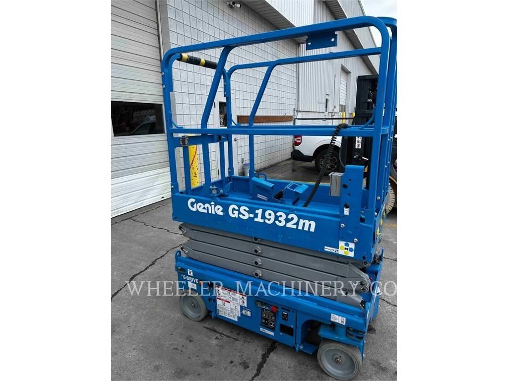 Genie GS1932M Scissor lifts