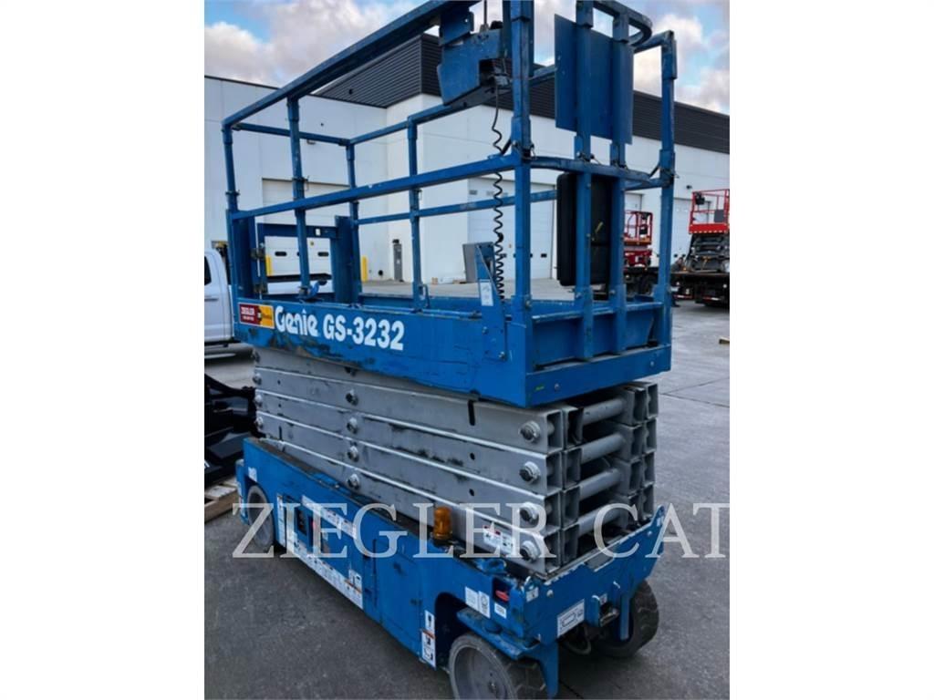 Genie GS3232 Scissor lifts