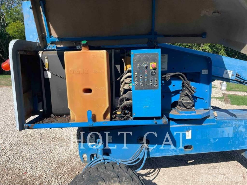 Genie S-40 Articulated boom lifts