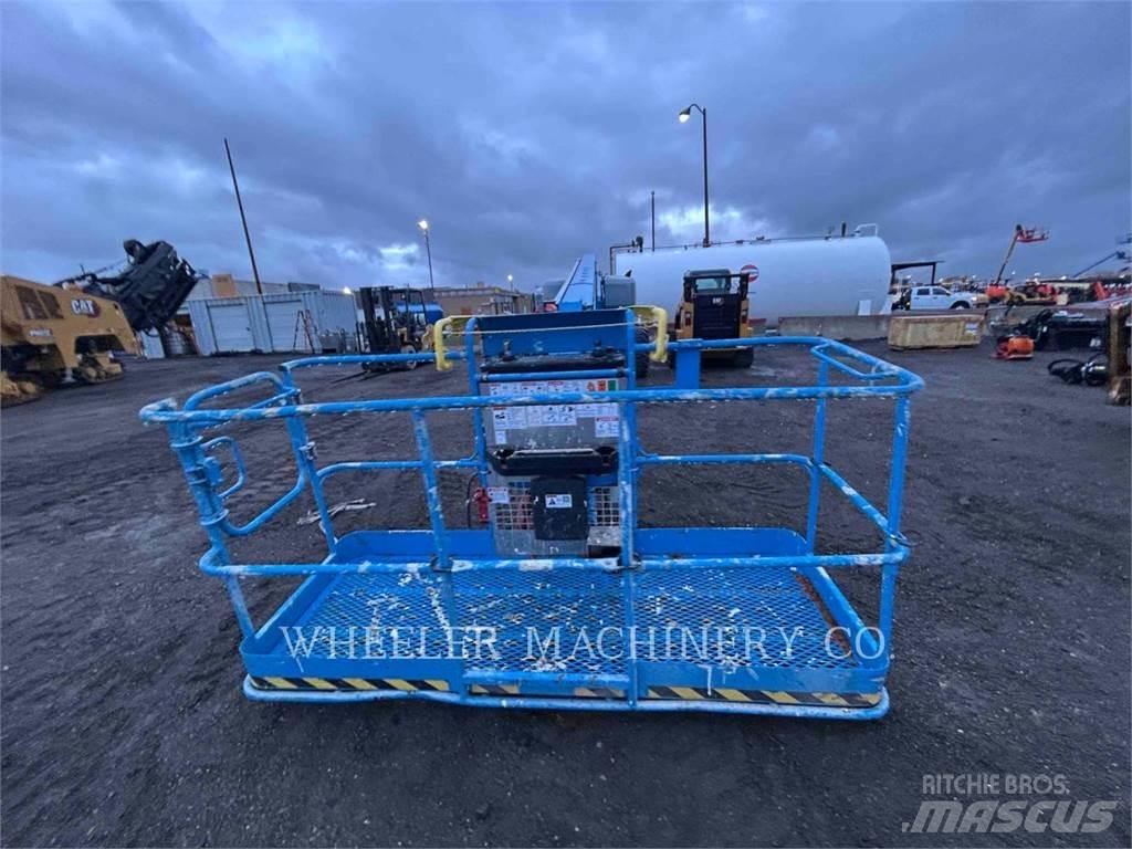 Genie S85XC Articulated boom lifts