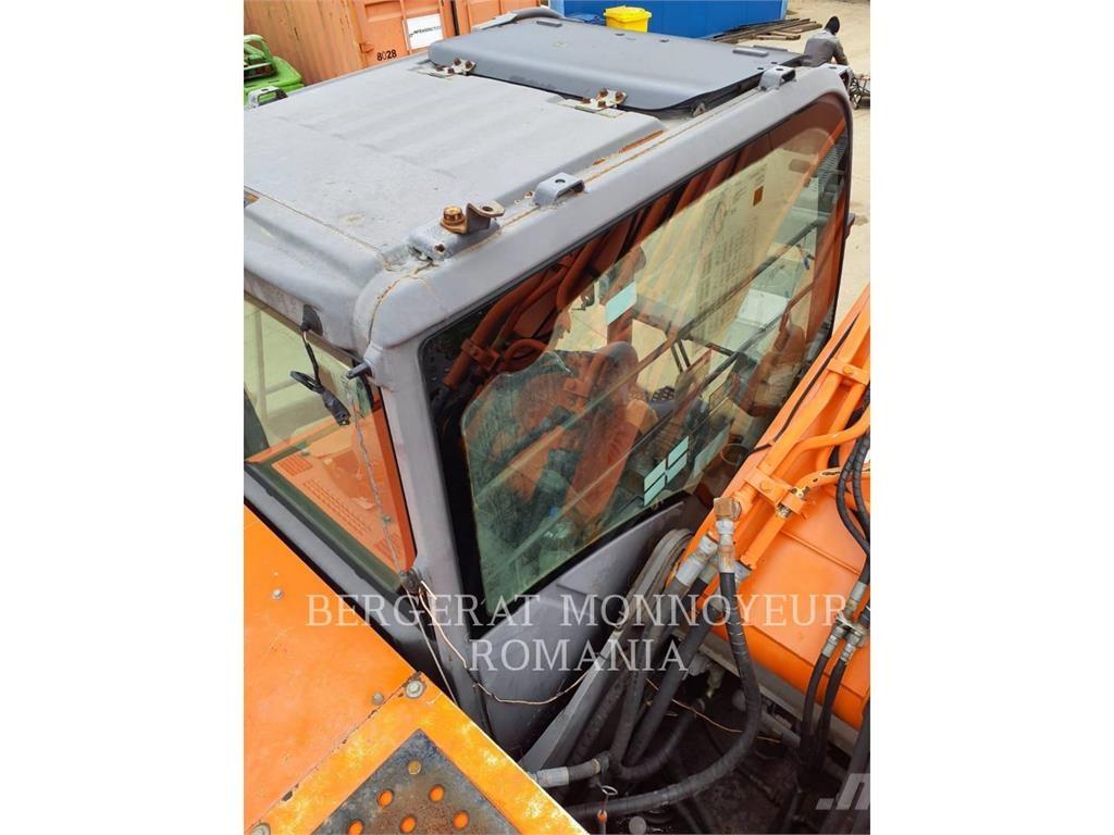 Hitachi ZX2400N-3 Crawler excavators