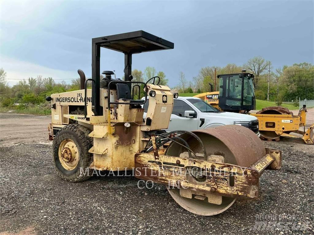 Ingersoll Rand SD70 Single drum rollers