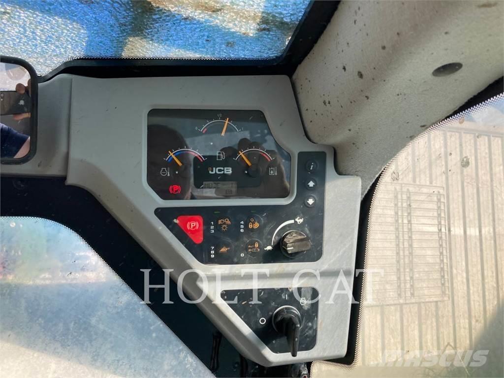 JCB 270T Crawler loaders