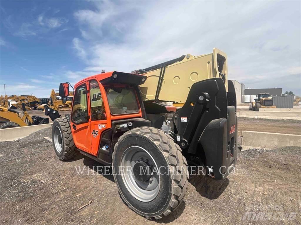 JLG 1055 Telescopic handlers