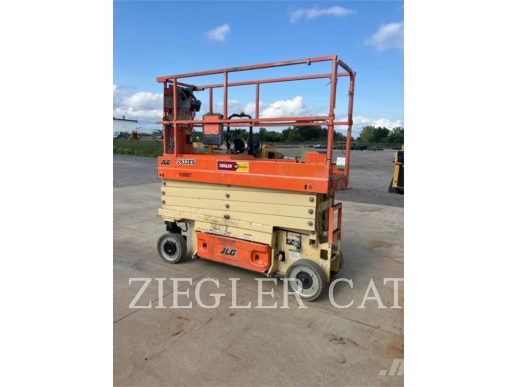 JLG 2632ES Scissor lifts