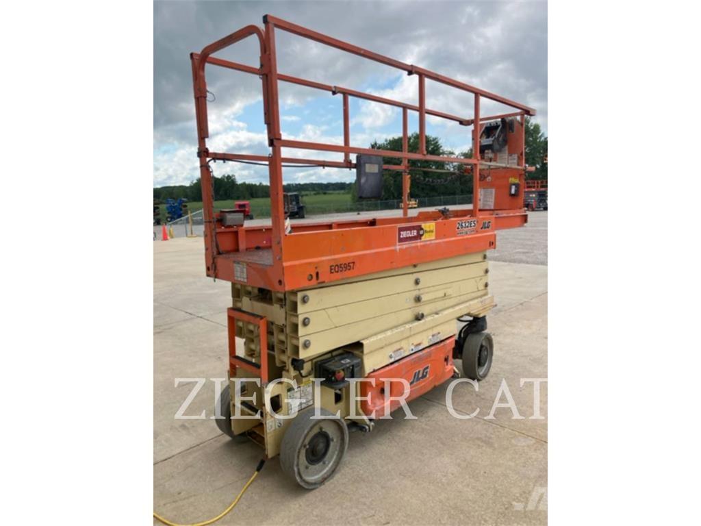 JLG 2632ES Scissor lifts