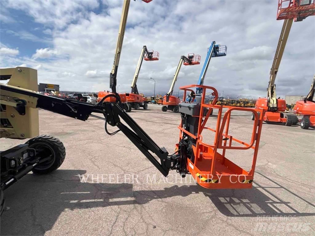 JLG 340AJ Articulated boom lifts