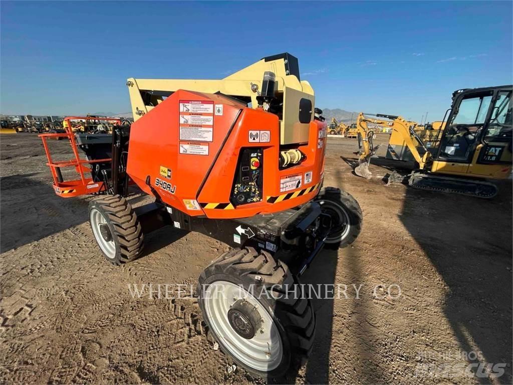 JLG 340AJ Articulated boom lifts