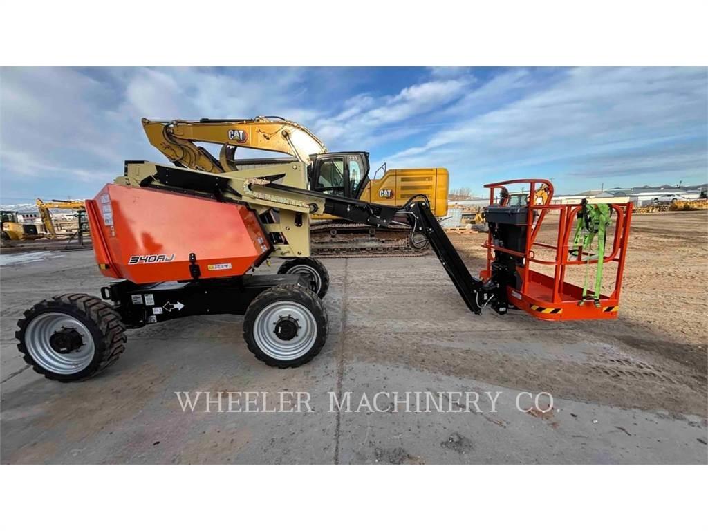 JLG 340AJ Articulated boom lifts