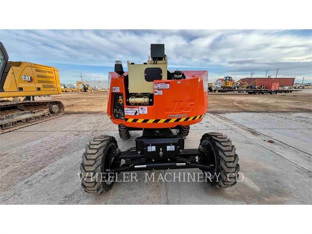 JLG 340AJ Articulated boom lifts