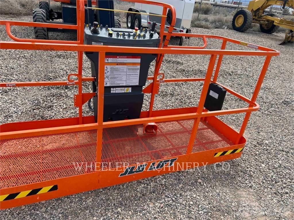 JLG 460SJ SP Articulated boom lifts