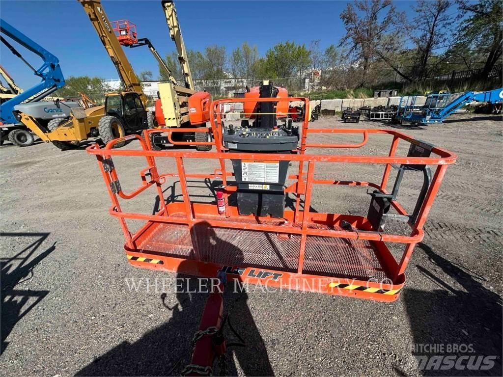 JLG 460SJ SP Articulated boom lifts
