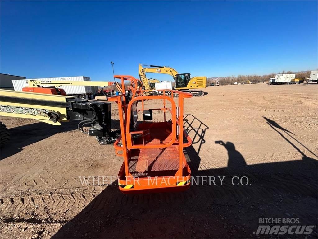 JLG 600S SP Articulated boom lifts