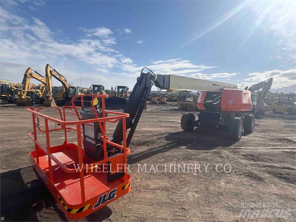 JLG 660SJ Articulated boom lifts