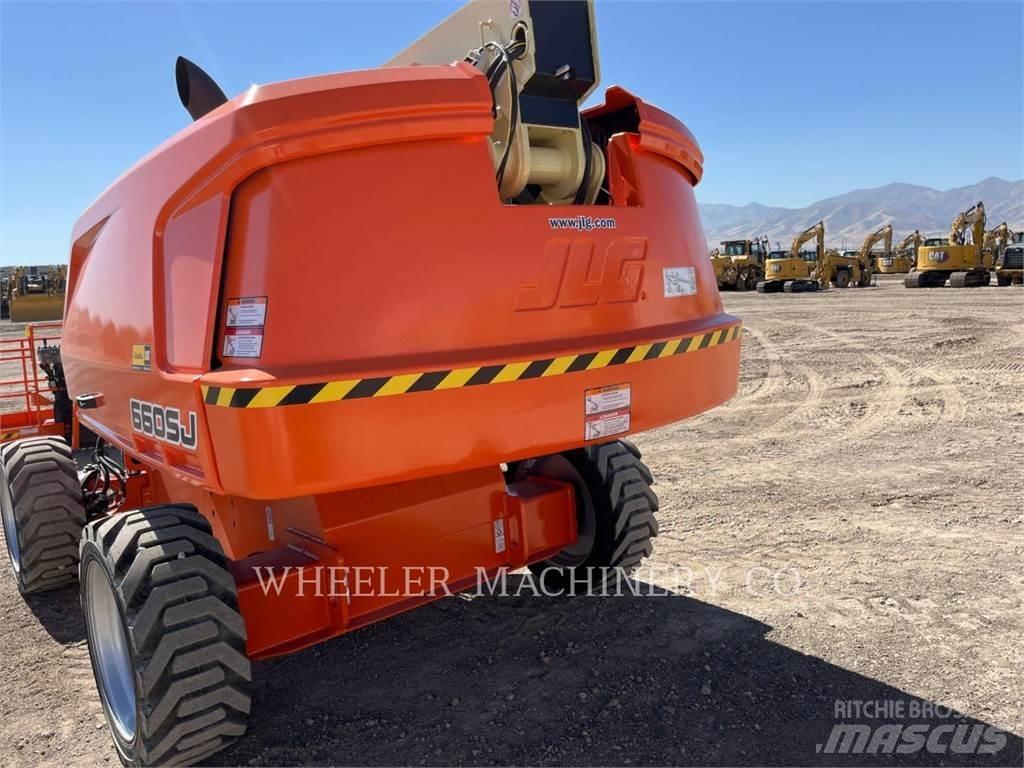 JLG 660SJ SP Articulated boom lifts