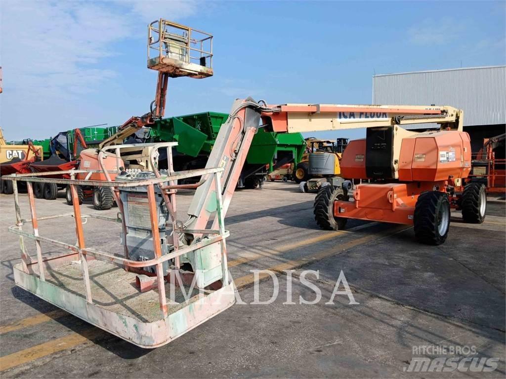 JLG 800 AJ Articulated boom lifts