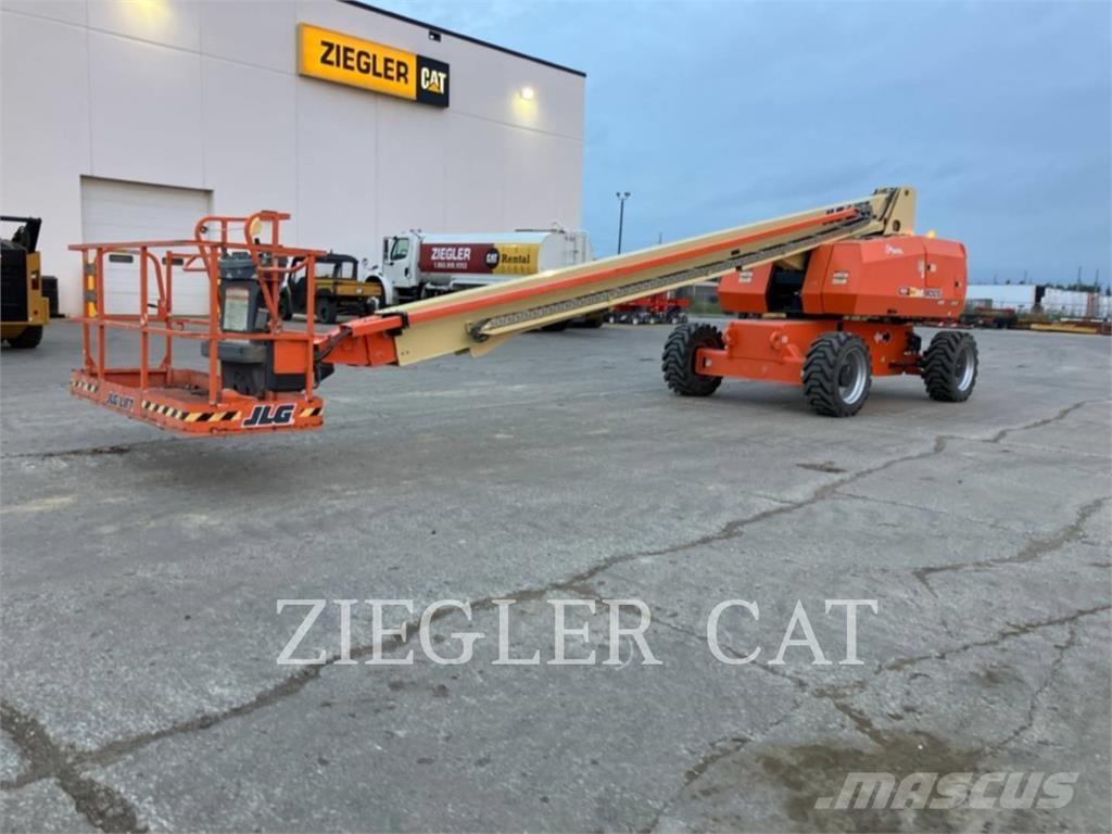 JLG 800S Articulated boom lifts