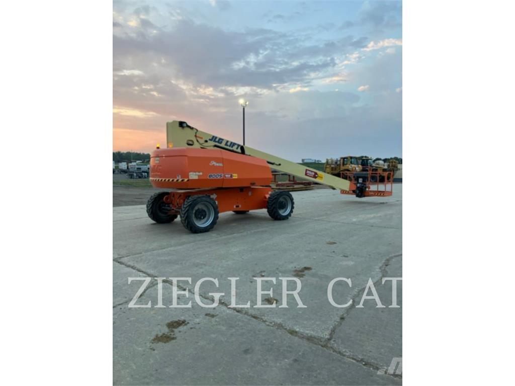 JLG 800S Articulated boom lifts