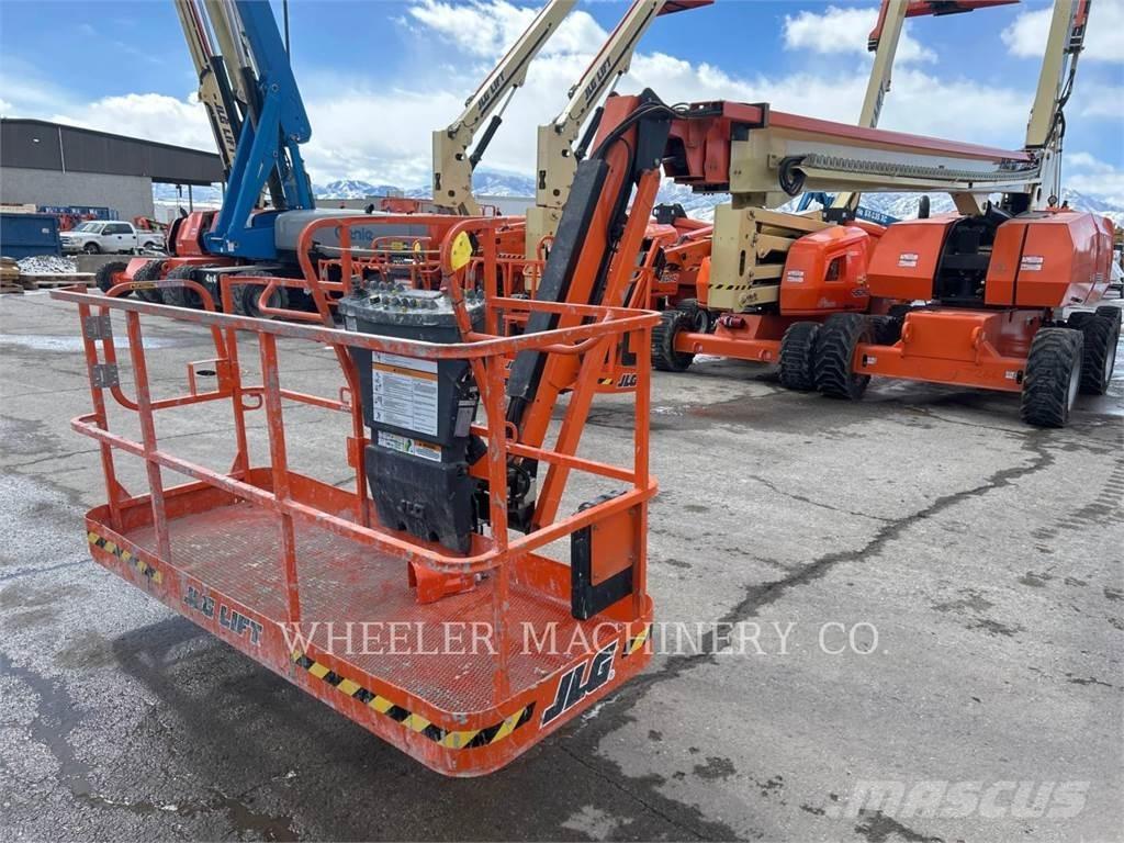 JLG 860SJ SP Articulated boom lifts