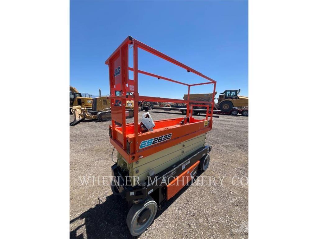 JLG ES2632 Scissor lifts