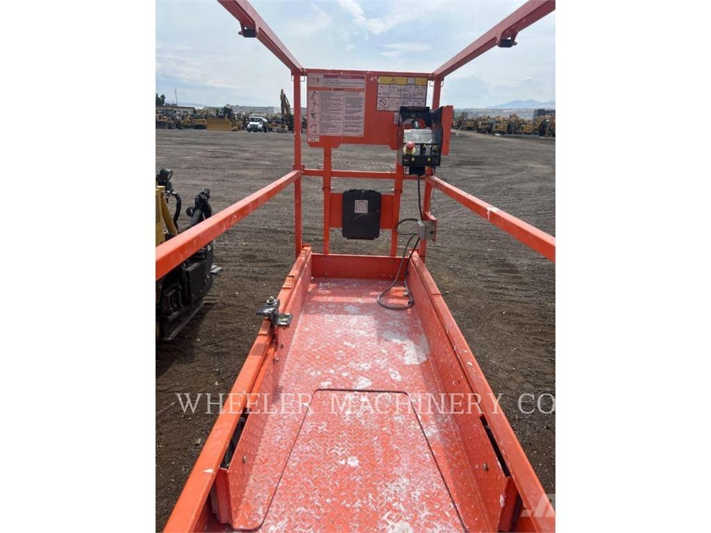 JLG ES2632 Scissor lifts
