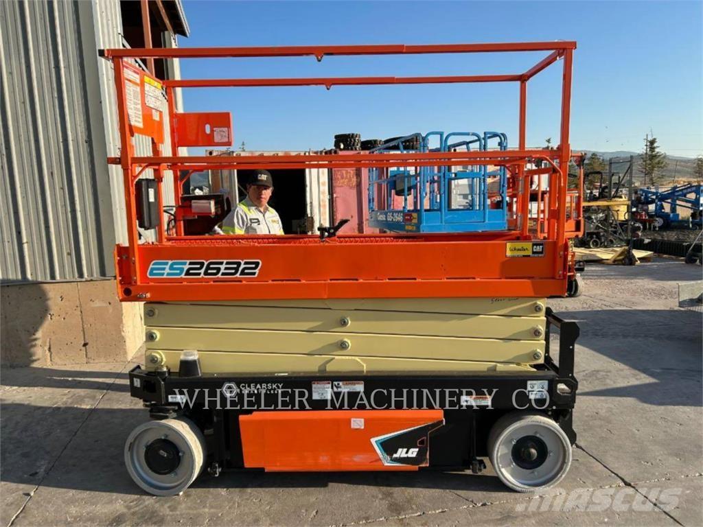 JLG ES2632 Scissor lifts