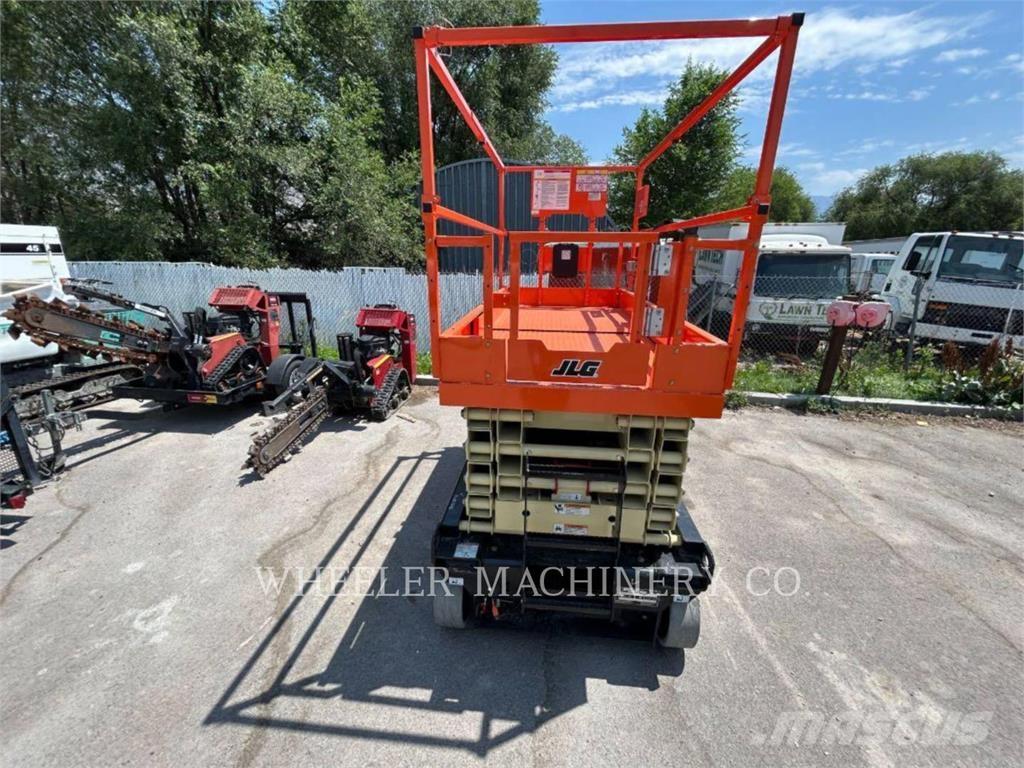 JLG ES3246 Scissor lifts