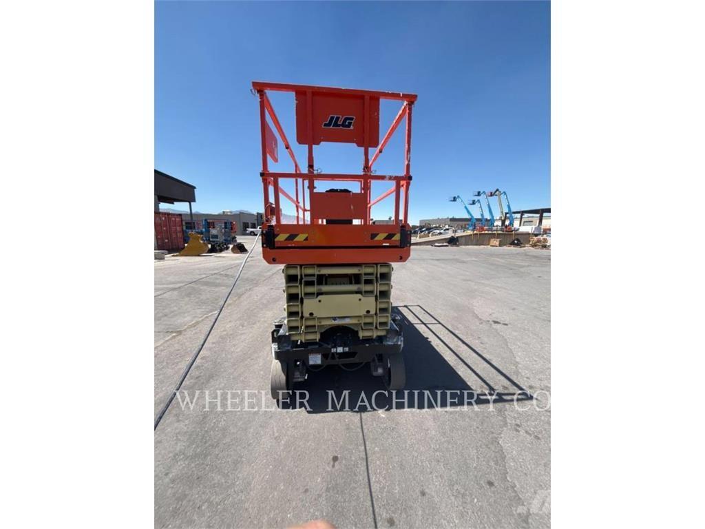 JLG ES4046 Scissor lifts