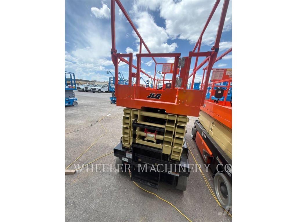 JLG ES4046 Scissor lifts